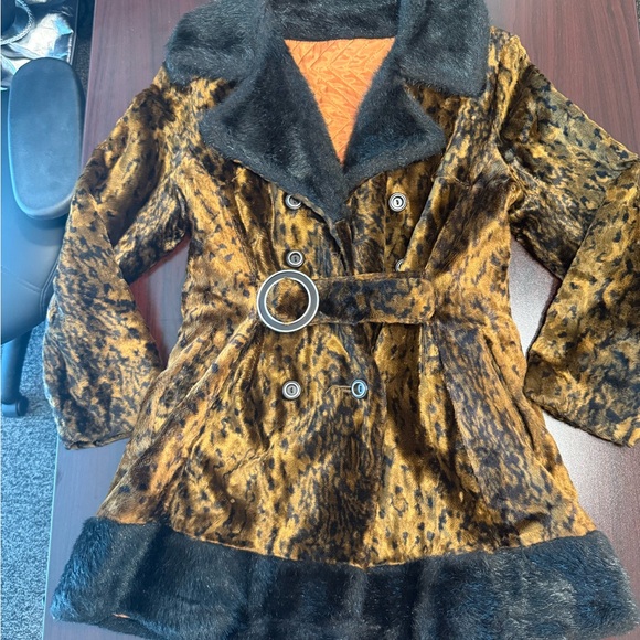 1970s Vintage Faux Fur Leopard Coat size 12 - Picture 4 of 11